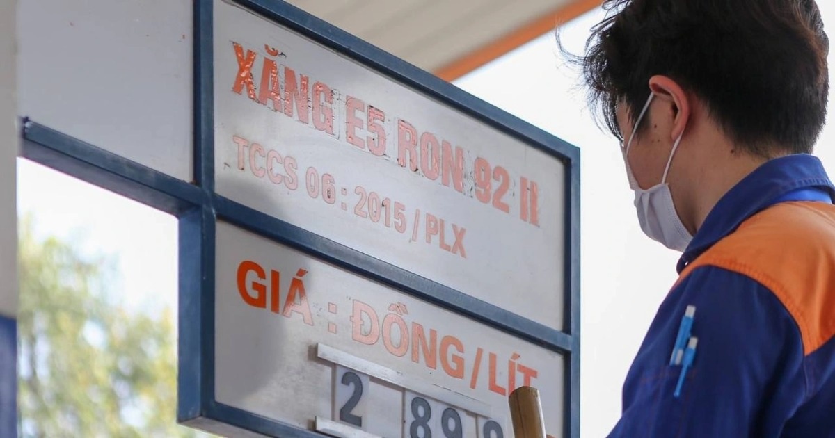 Hơn 15 ngày Việt Nam nỗ lực kìm giá, bảo đảm nguồn cung xăng dầu có gì mới?