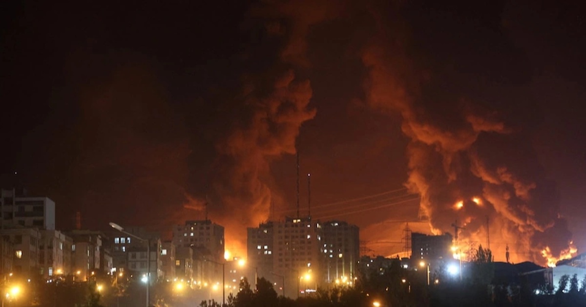 Toàn cảnh xung đột Trung Đông: Tên lửa Iran xé toạc bầu trời Israel