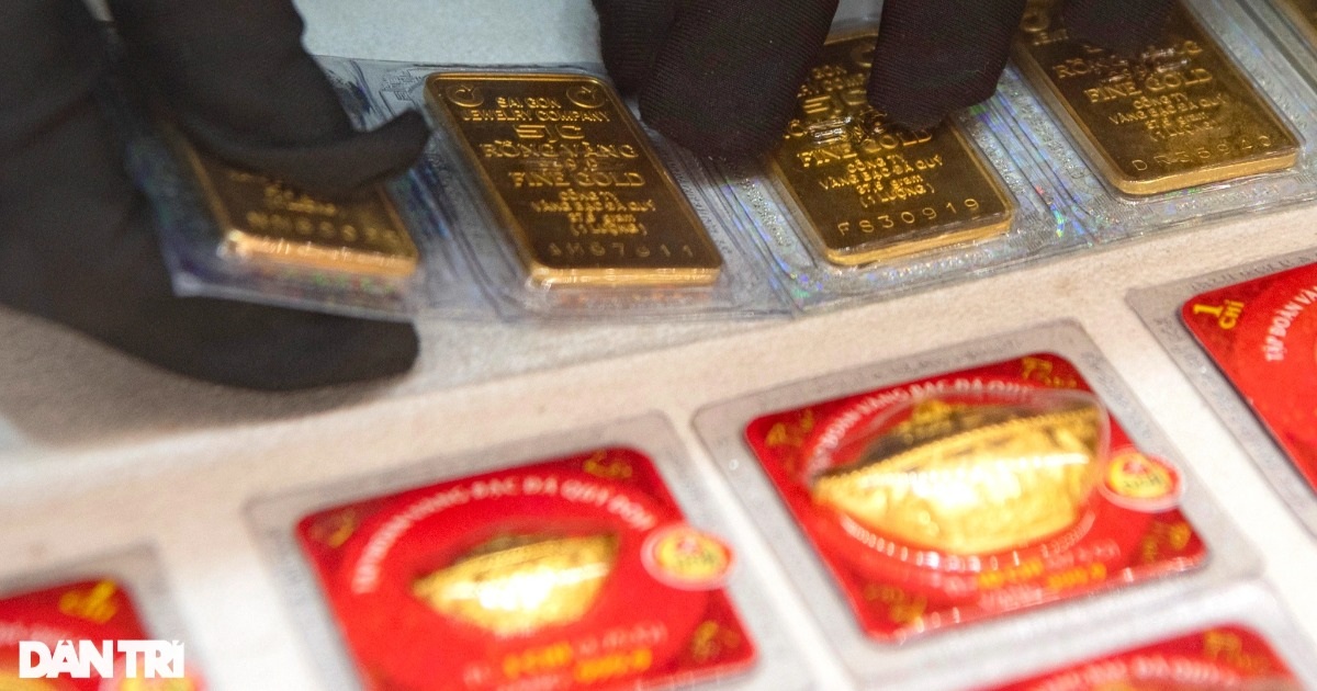 Giá vàng SJC rớt gần 9 triệu đồng chỉ sau hai phiên giao dịch