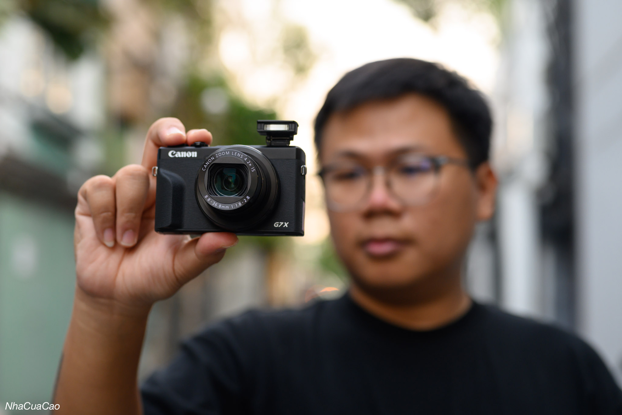 Trên tay Canon G7 X Mark III: best choice cho chị em có gì mới?