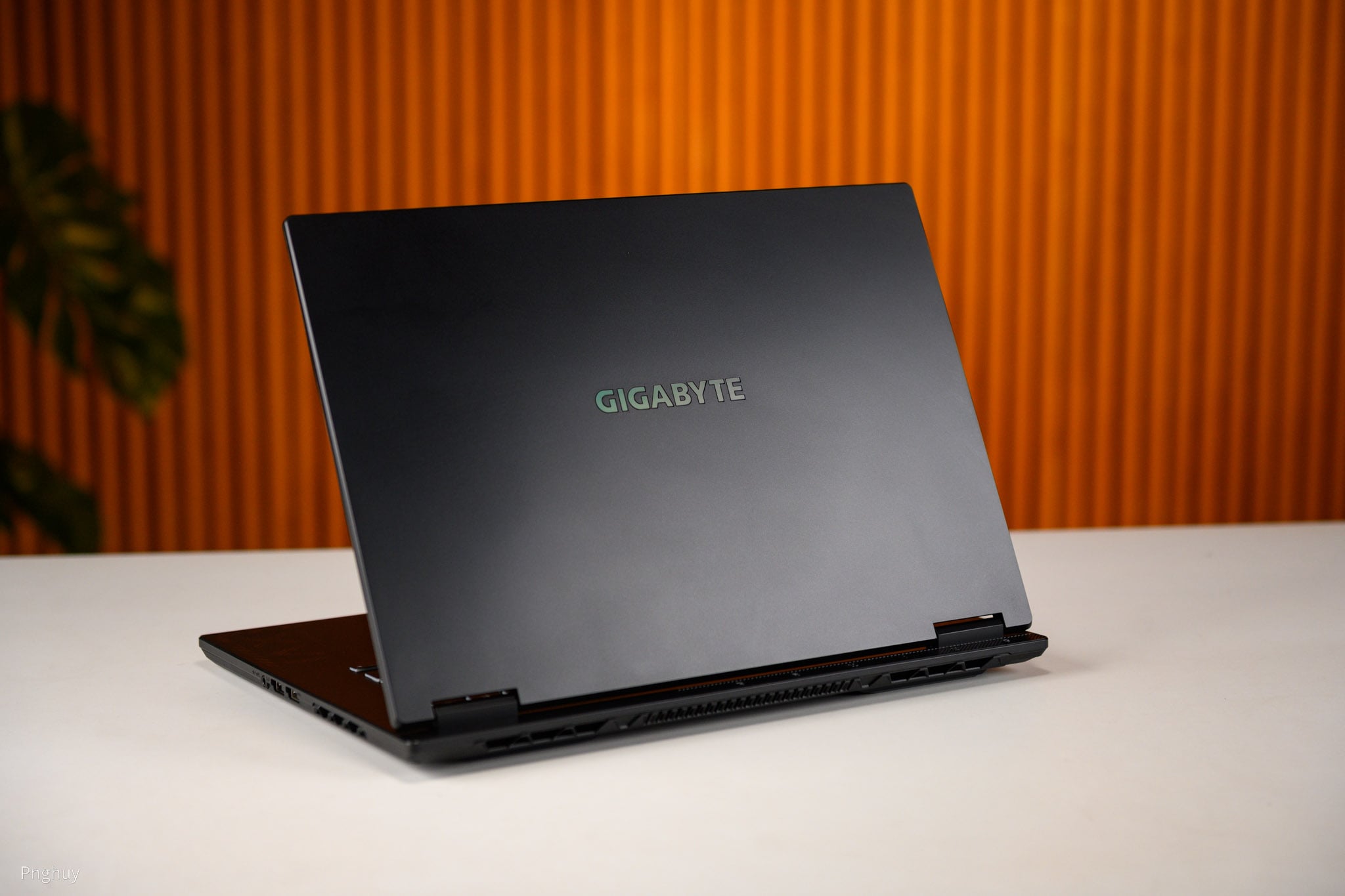 GIGABYTE Gaming A16: Laptop gaming phổ thông của GIGABYTE rất ổn đấy! có gì mới?