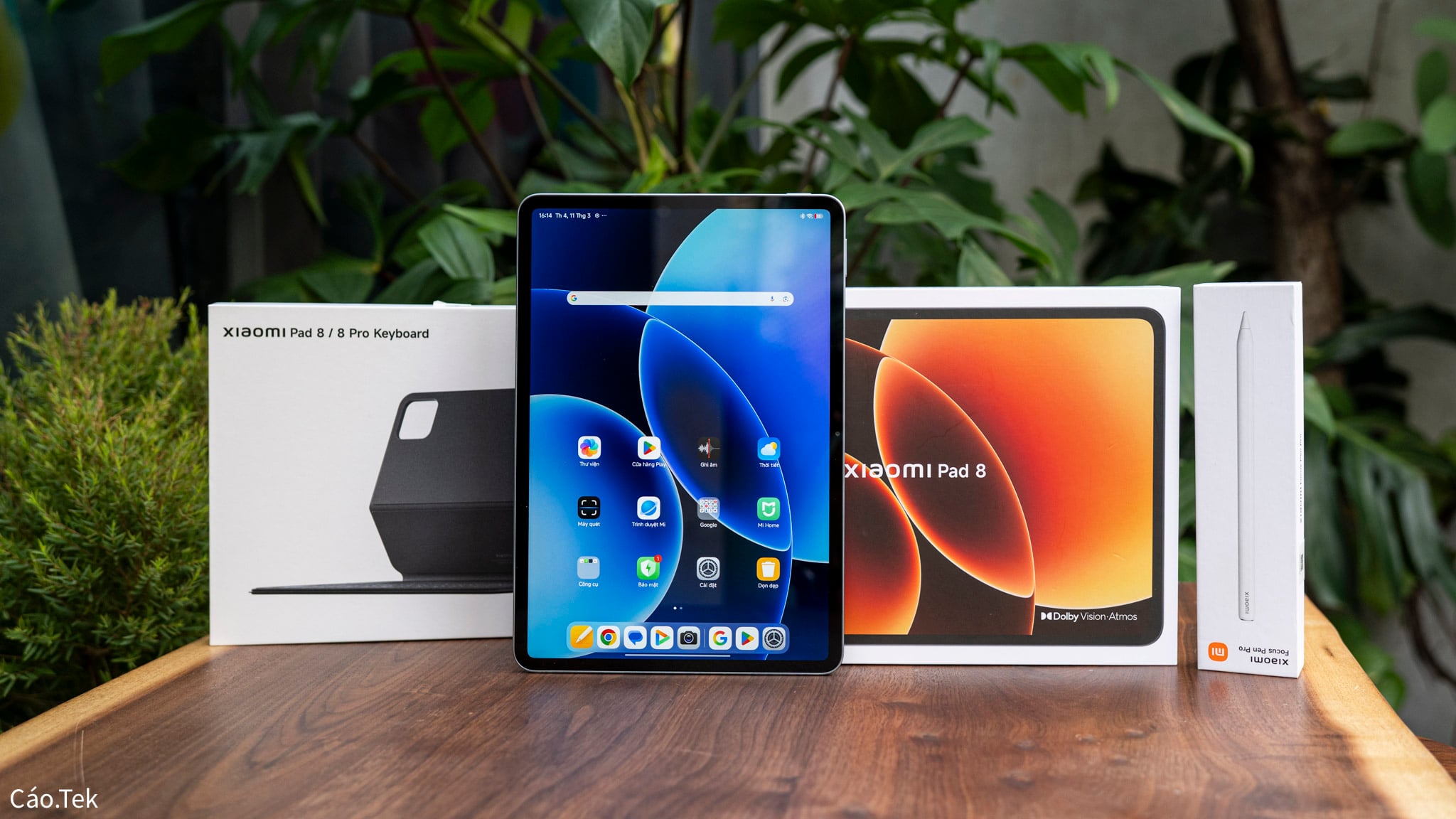 Mở hộp trên tay Xiaomi Pad 8 cùng bộ phụ kiện bàn phím và bút Xiaomi?