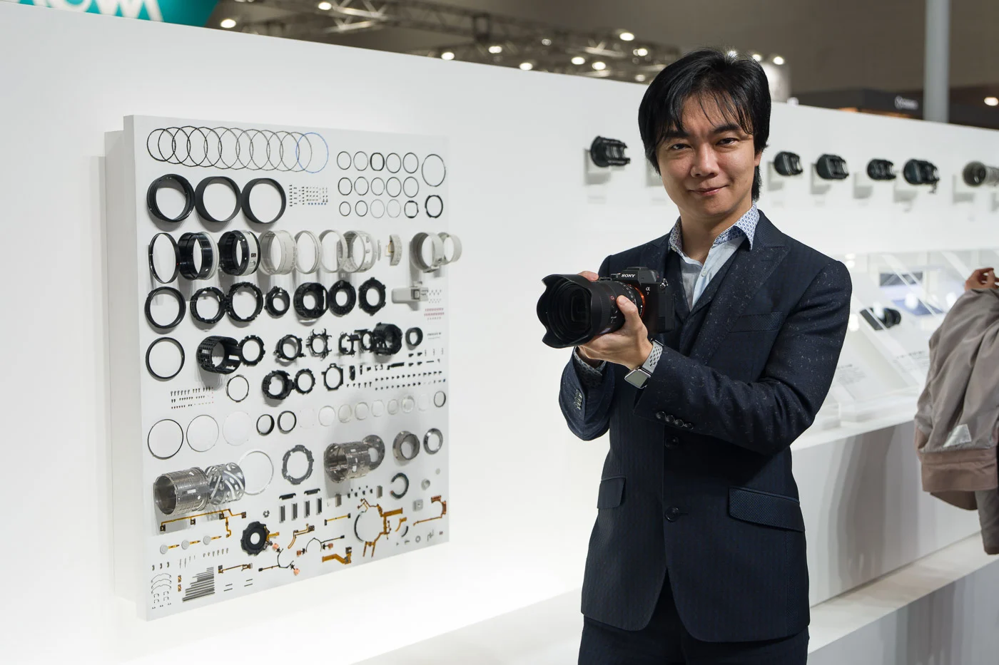 Giám đốc cấp cao Sony, nói về a7 V, RX1R III, a6700, a7S III... có gì mới?