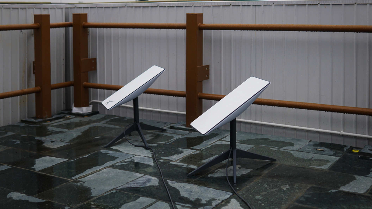 Starlink dự kiến giá 2,2 triệu/tháng tại Việt Nam, thiết bị khoảng 9,?